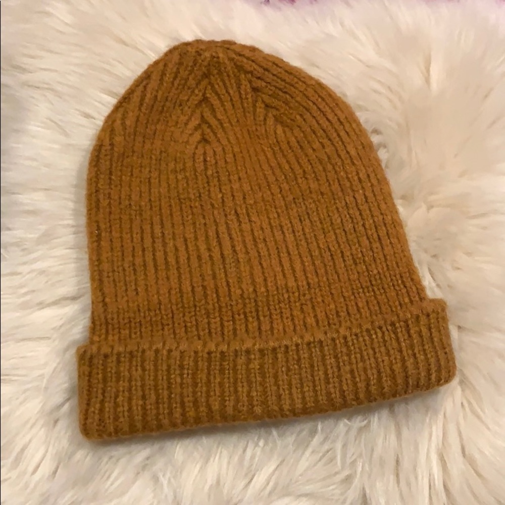 Pacsun knit beanie NEVER WORN!!!!🎉🎉
